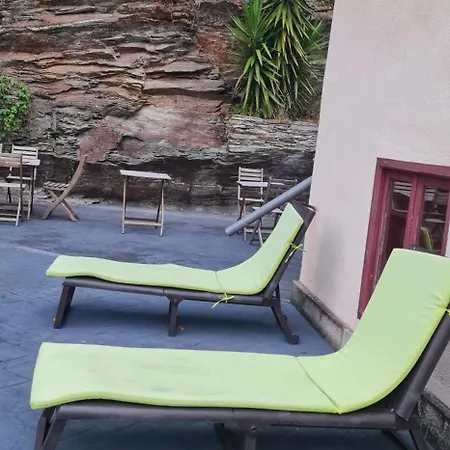 Castelos Hostel Lourenza